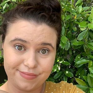 Meet your Posher, Julie